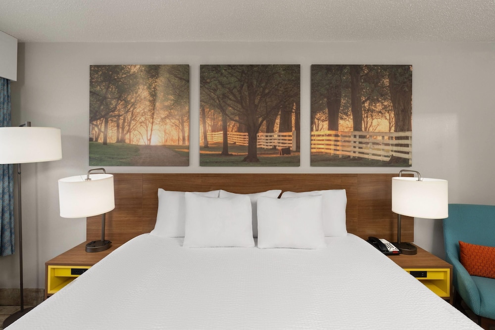 Days Inn by Wyndham Clanton, AL 26/40