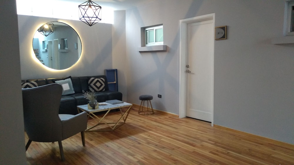 Hostal Alcazar 36/50