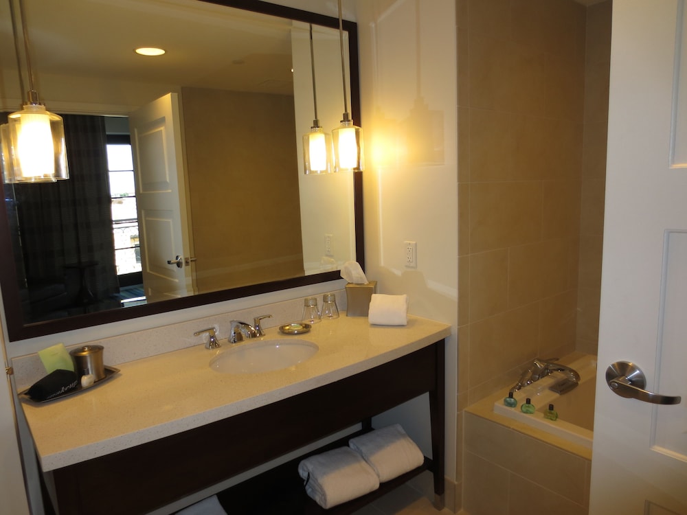 The Alfond Inn 16/36