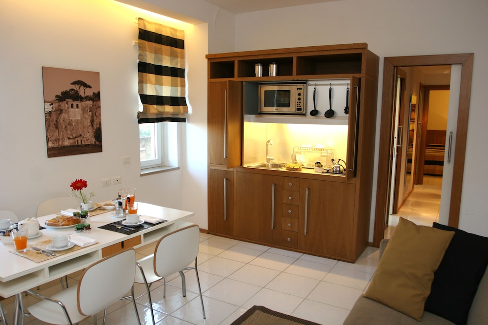 Rota Suites 45/58