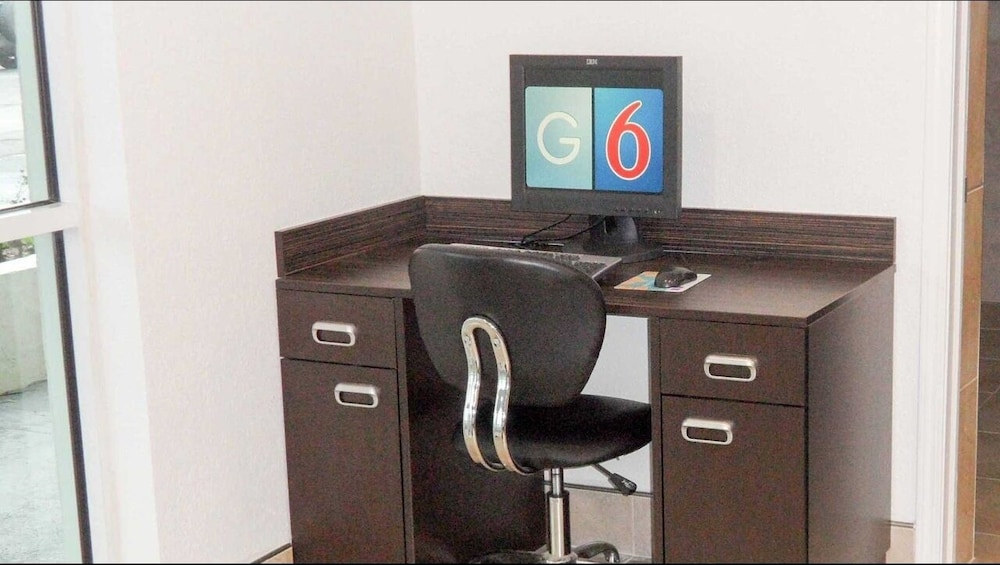 Motel6 North Ridgeville, OH - Cleveland Intl Airport - N Ridgeville 38/45