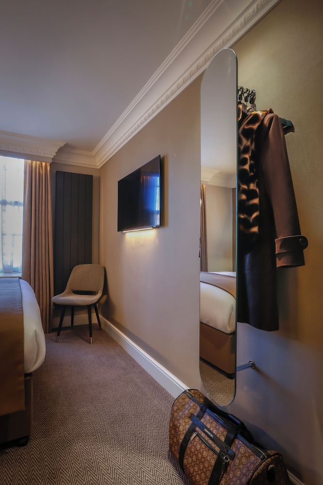 Belvedere Hotel Dublin 42/54