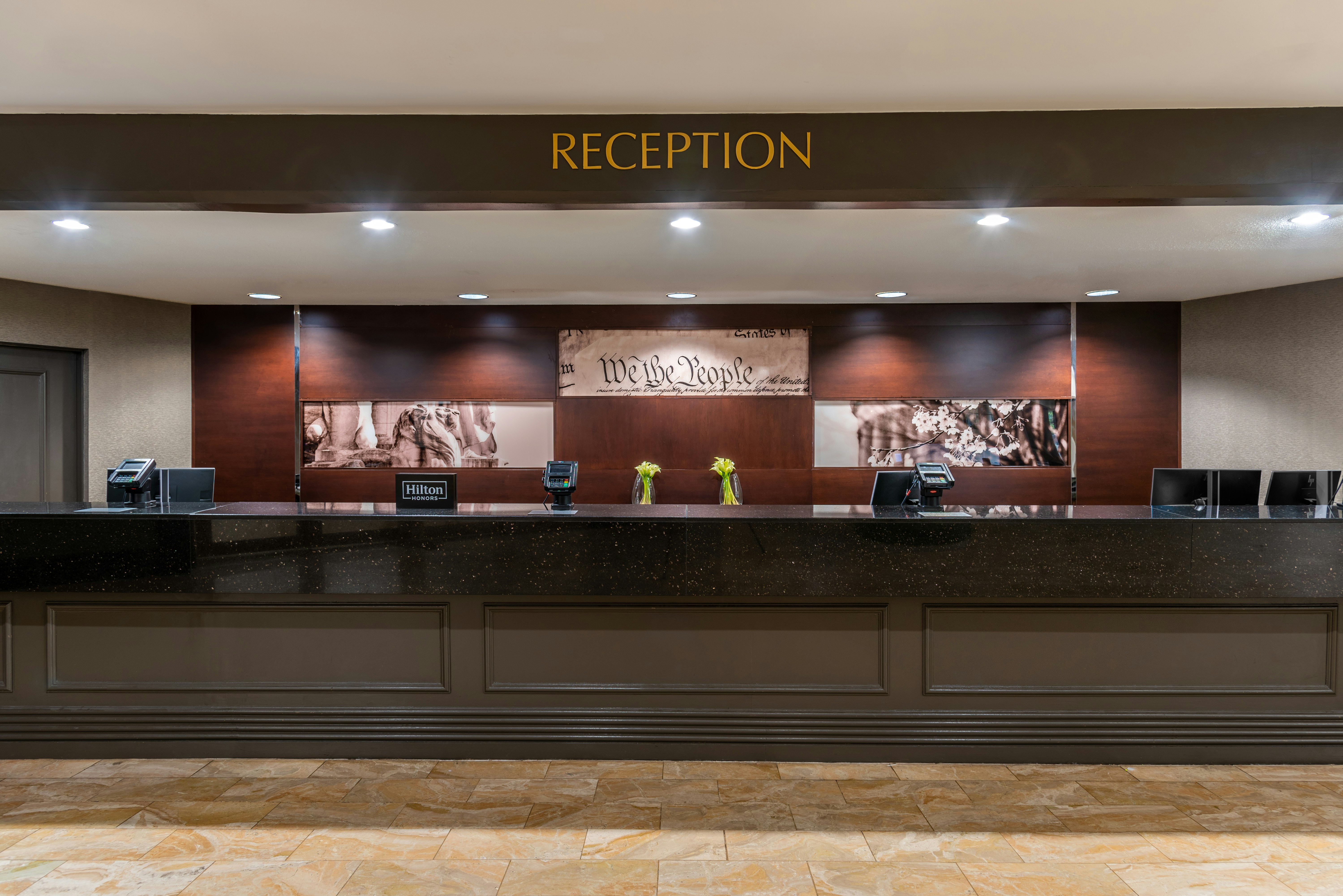 Hilton Alexandria Mark Center 10/68