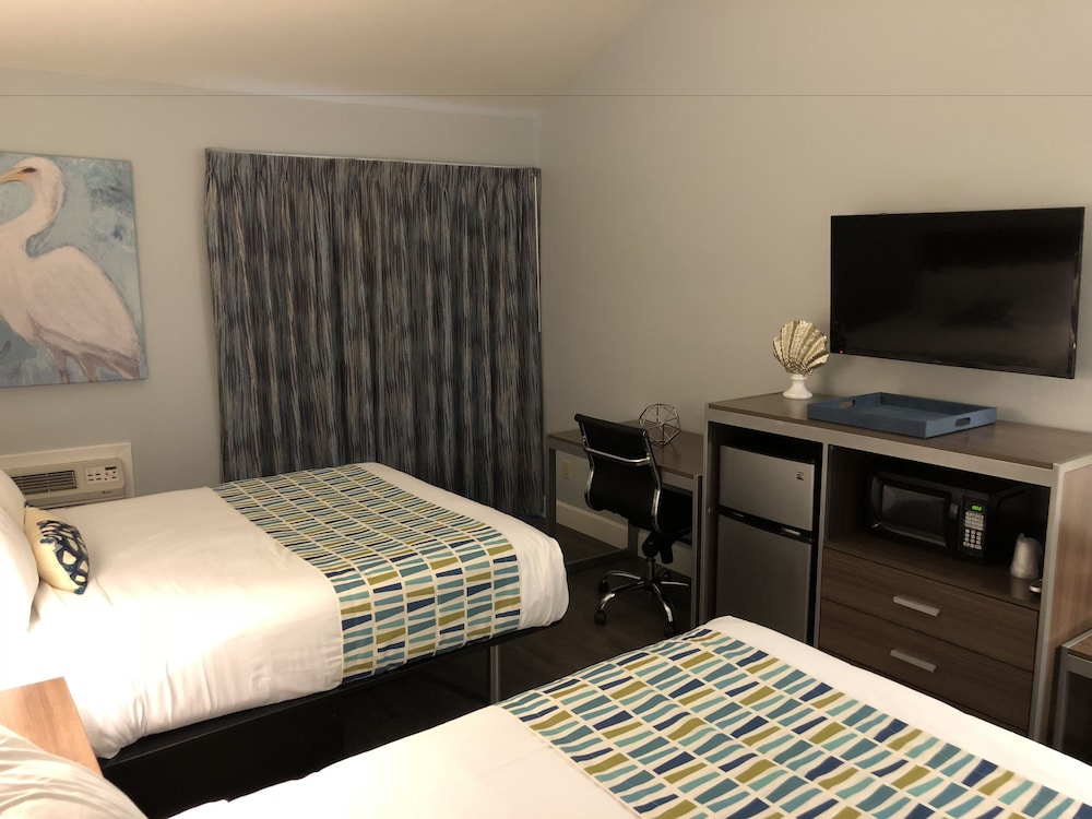 Sand Dollar Inn 29/60