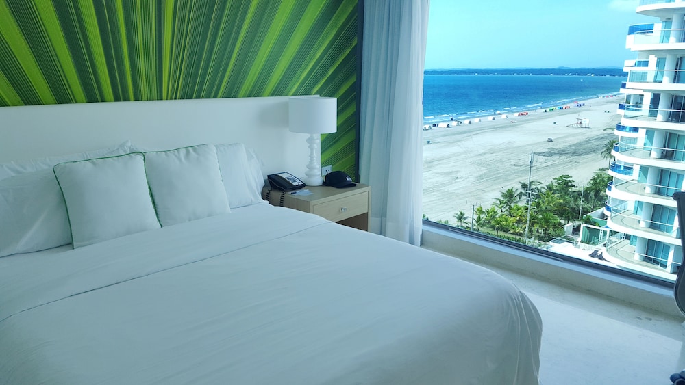 غرفة بسرير كوين، Radisson Cartagena Ocean Pavillion Hotel 4/9