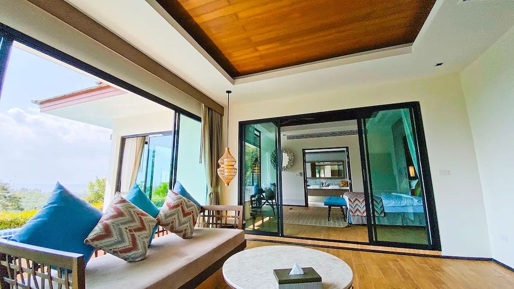 Silla Villa 9/50