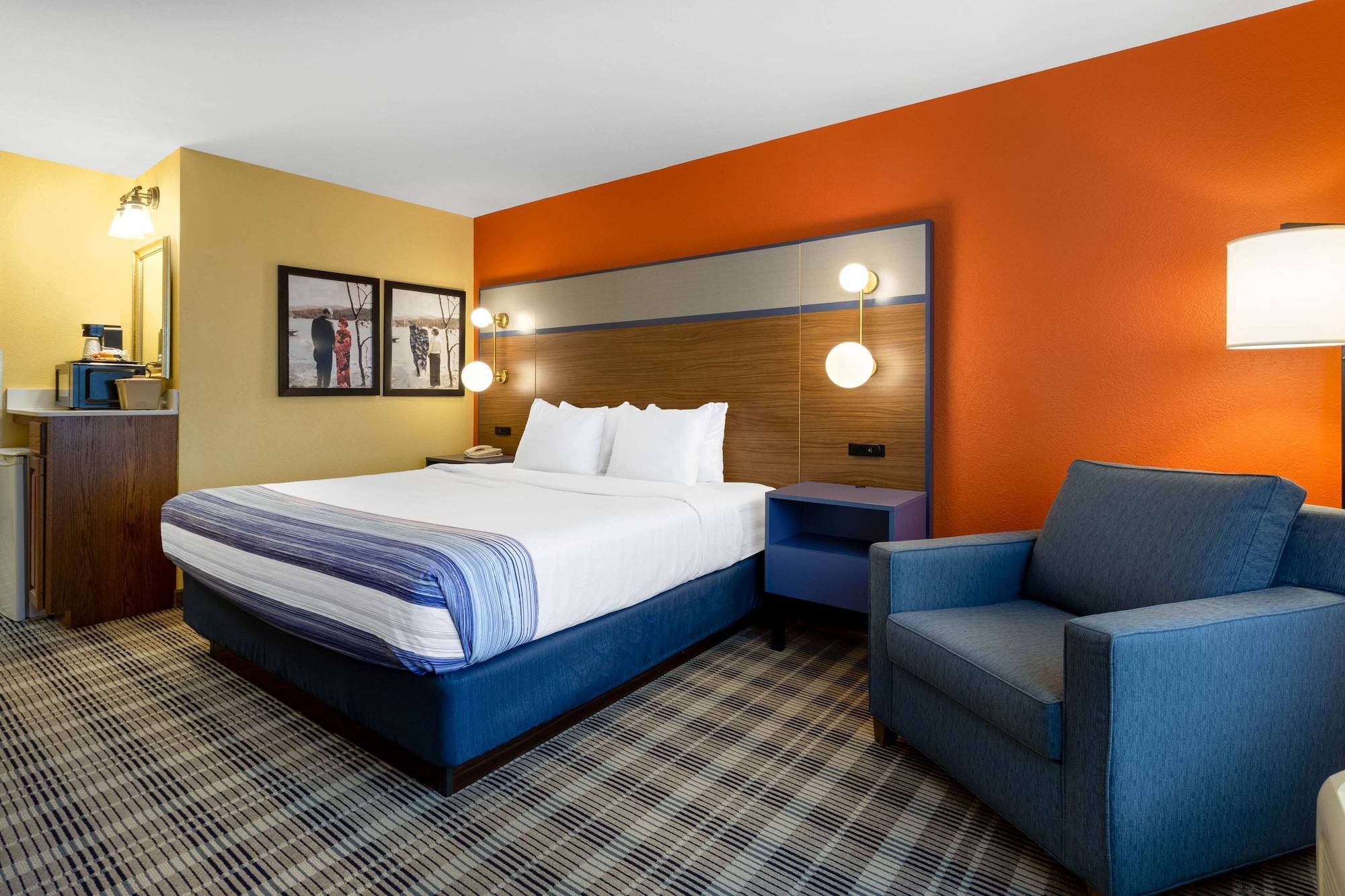 Room, King Bed