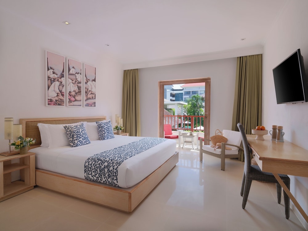 SUPERIOR ROOM