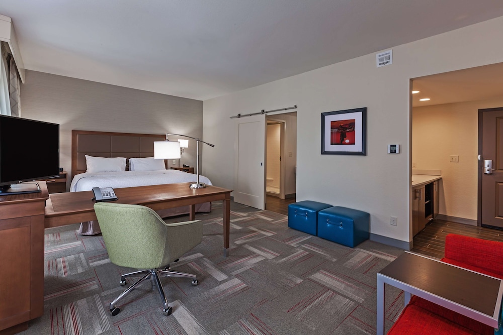 Hampton Inn and Suites Claremore Ok 52/71