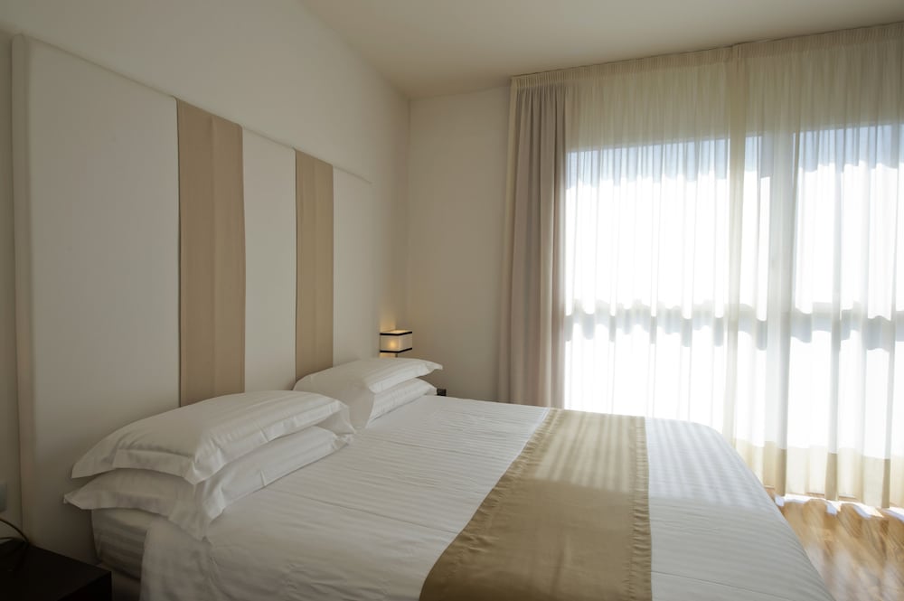 Eden Rock Resort 11/63