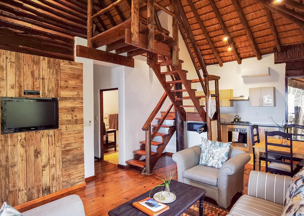 Nibela Lake Lodge 40/50