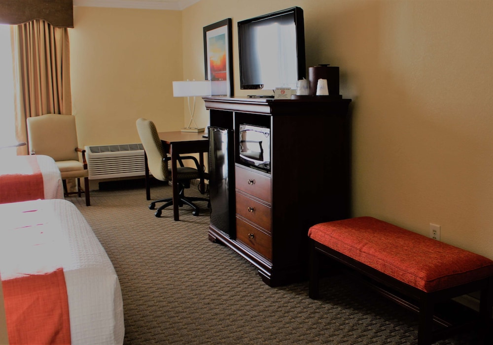 Best Western Plus Burlington 15/49