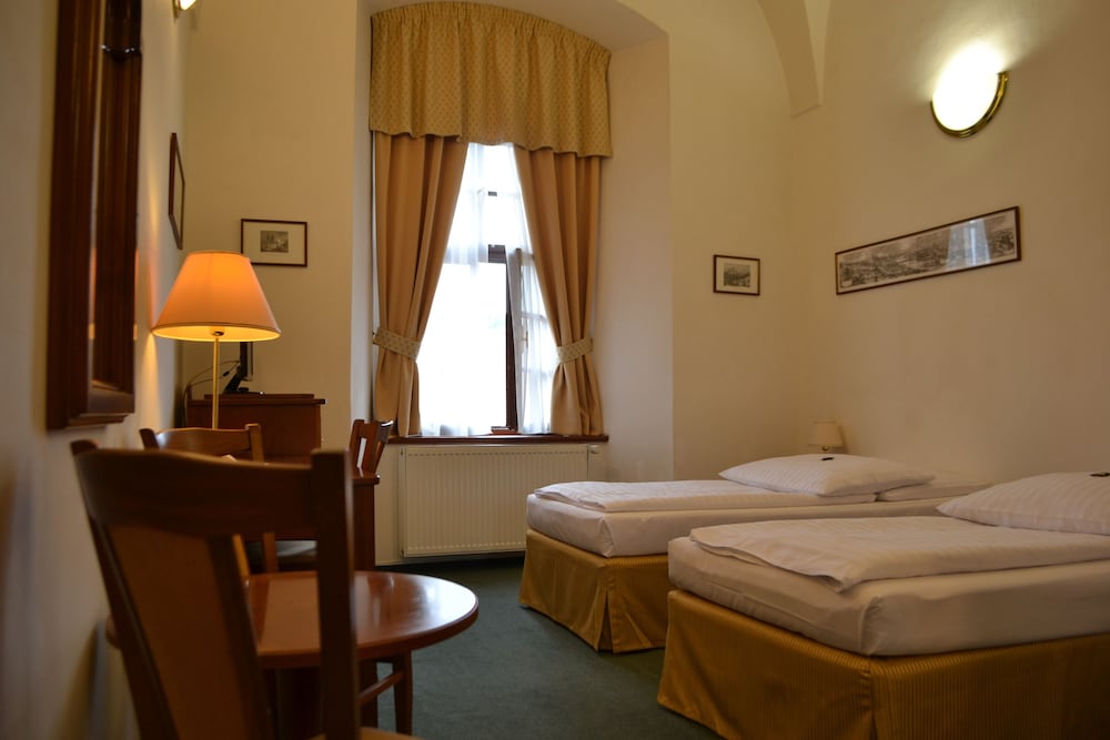 Hotel Adalbert 37/69