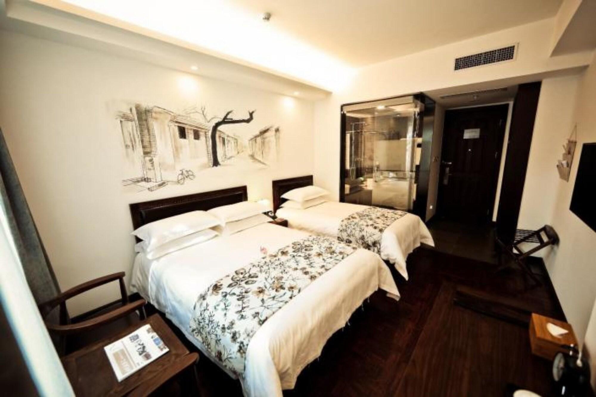 Nostalgia Hotel (Beijing Guomao Jinsongpingyuan Metro Station) 26/47