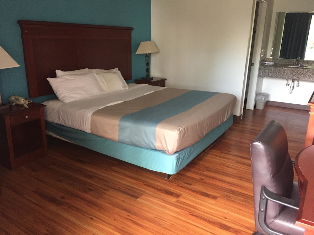 STANDARD, KING BED