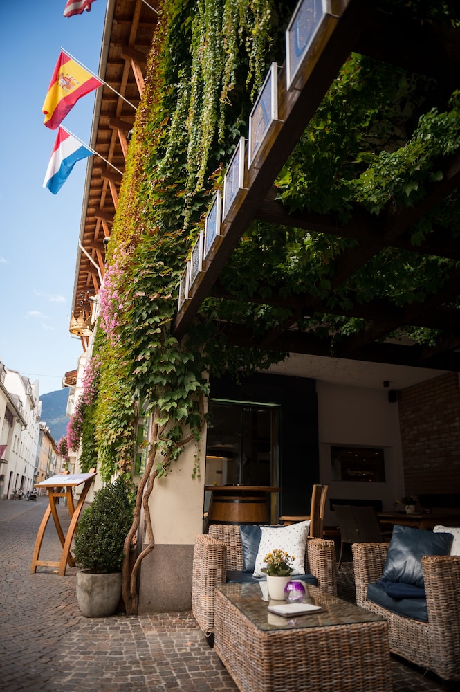 Hotel Krone 46/50