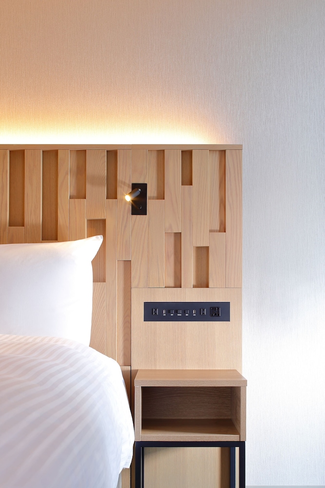 Miyako City Osaka Hommachi 25/61