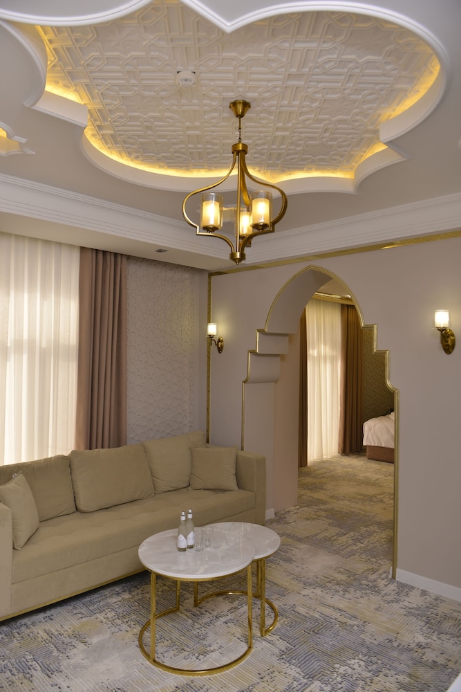 Siab Hotel 33/50