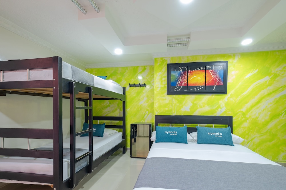 Studio, Suite, 1 Single and 2 Double Beds, Bunk Bed 2/3