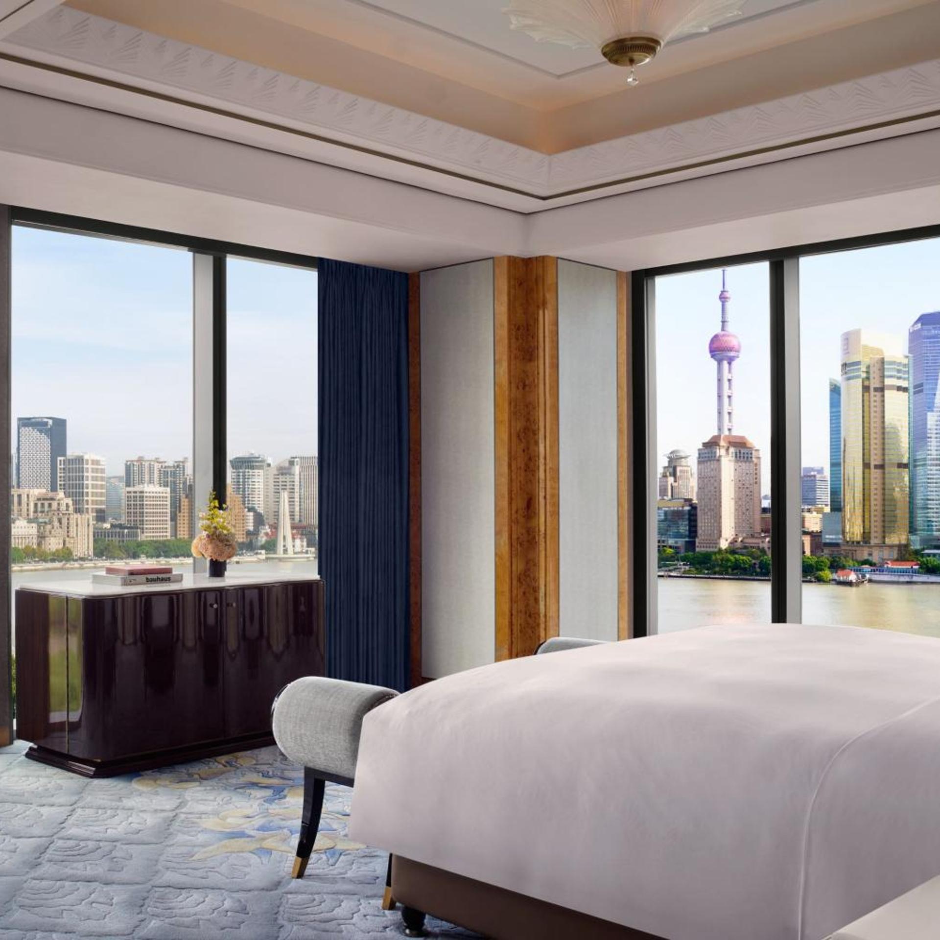 Bund, Panoramic, with View