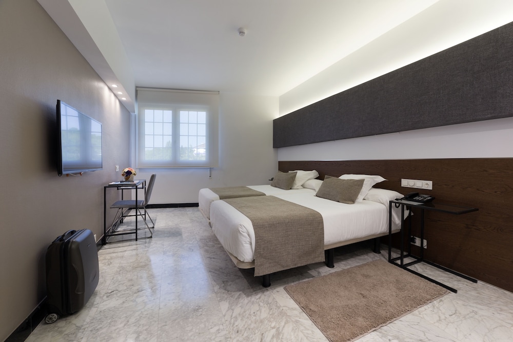 STANDARD, TWIN BEDS