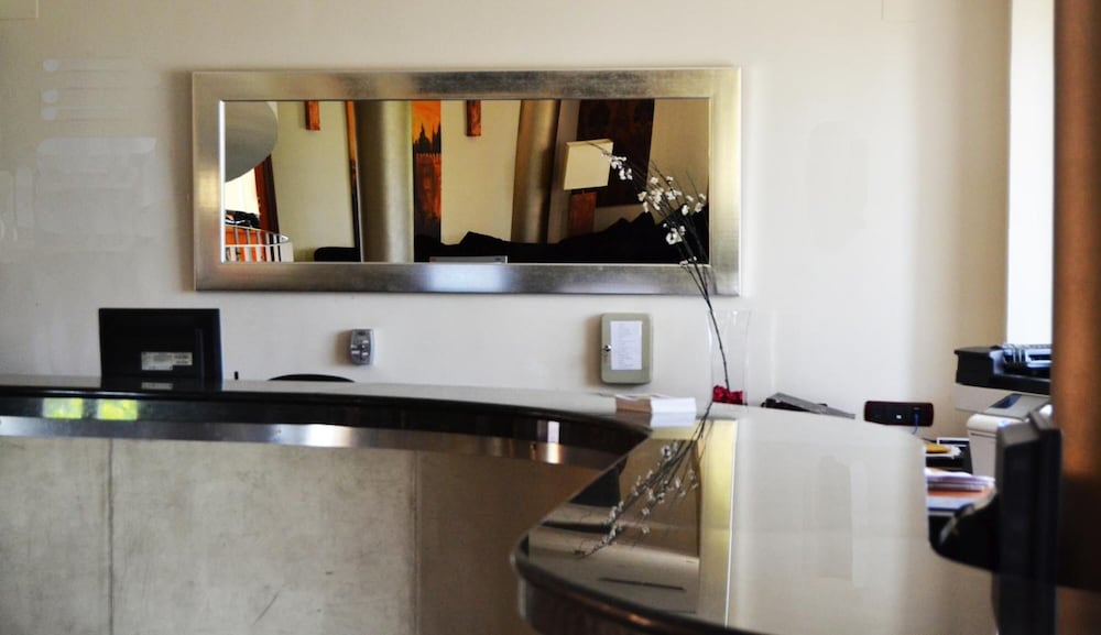 Hotel Reyes Ziries 8/63