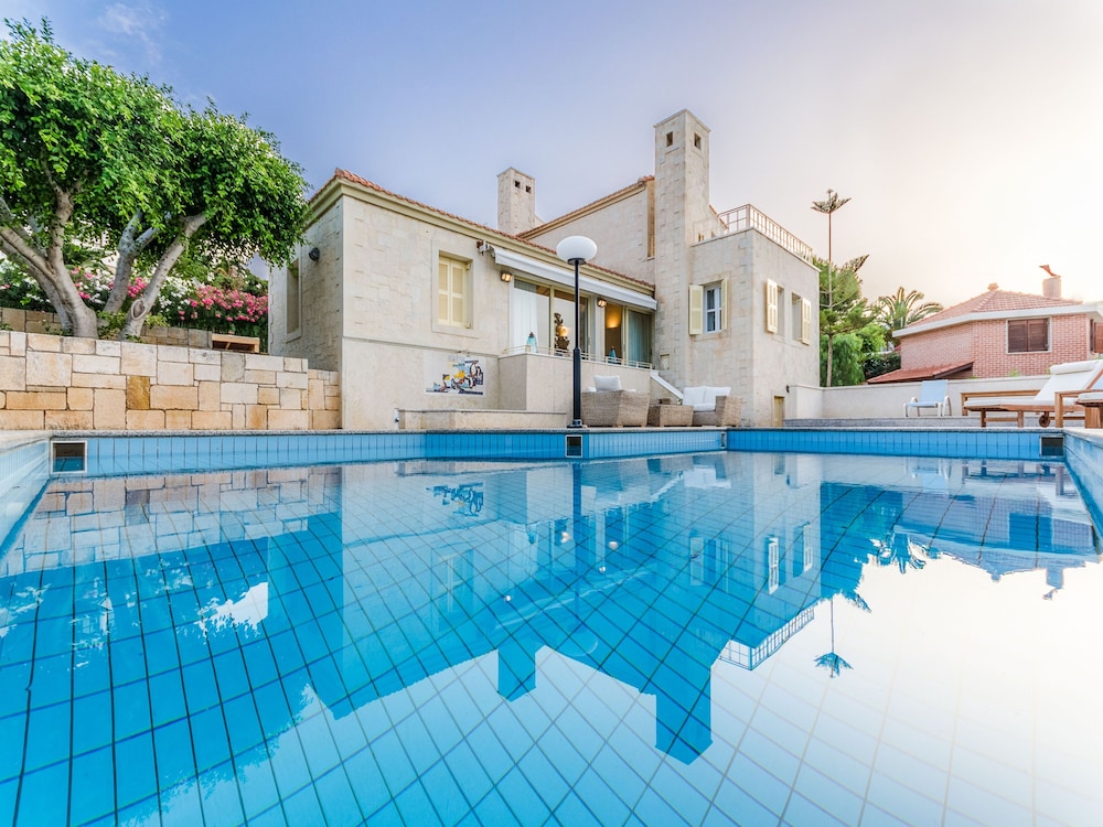 Anna Maria Village in HERSONISSOS