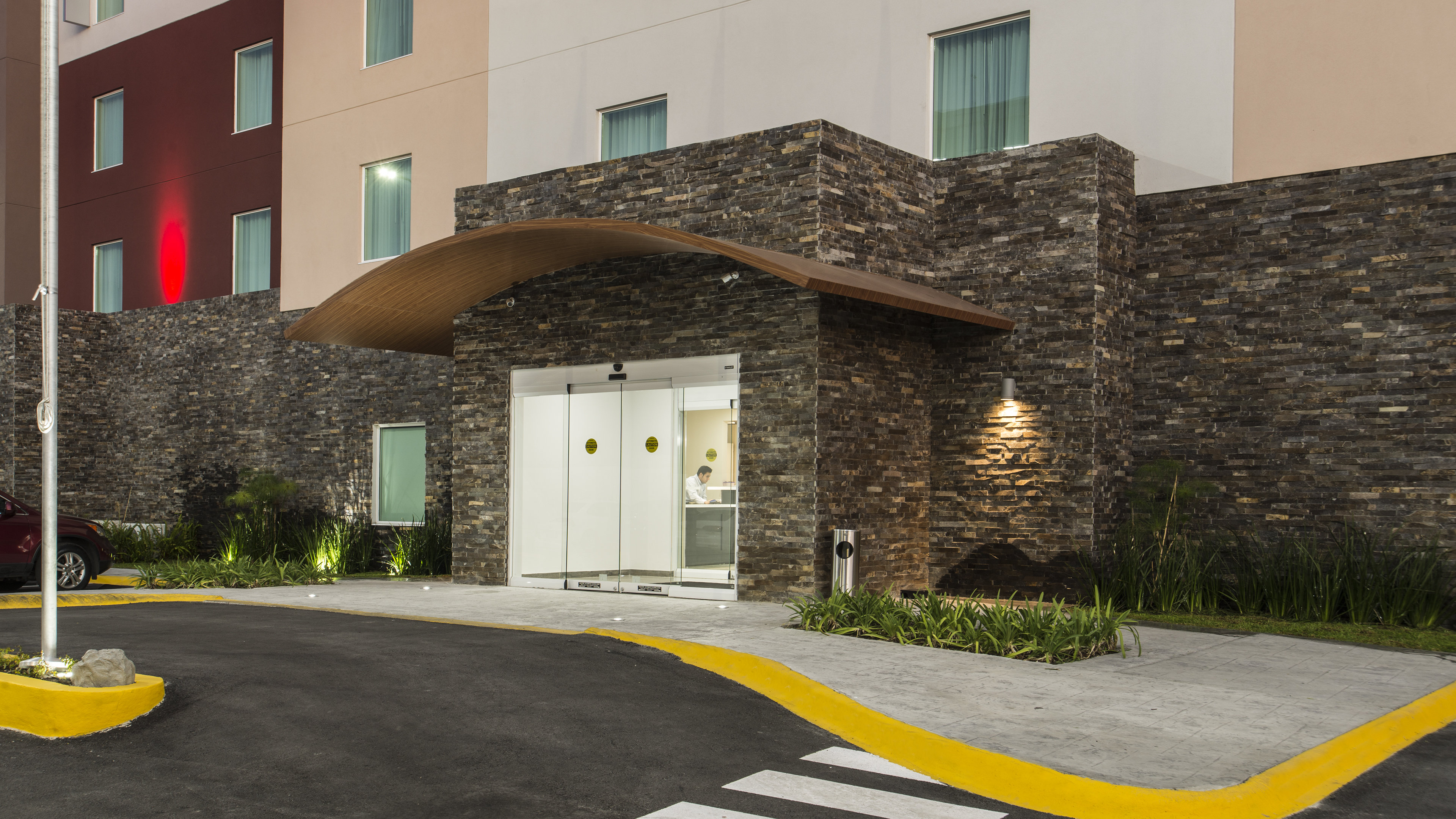 CANDLEWOOD SUITES QUERETARO JURIQUILLA 65/71