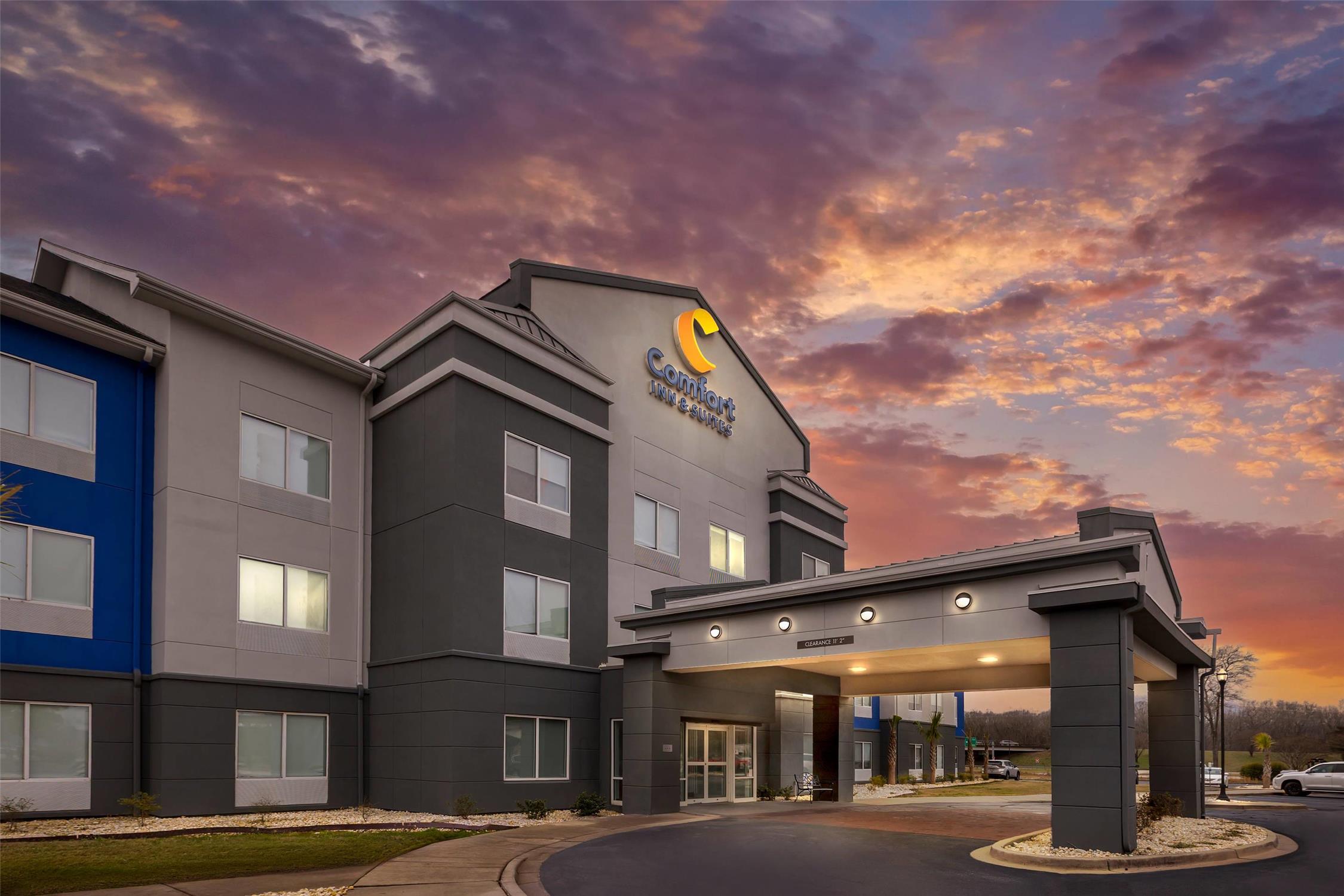 Comfort Inn & Suites Camden, SC 2/24