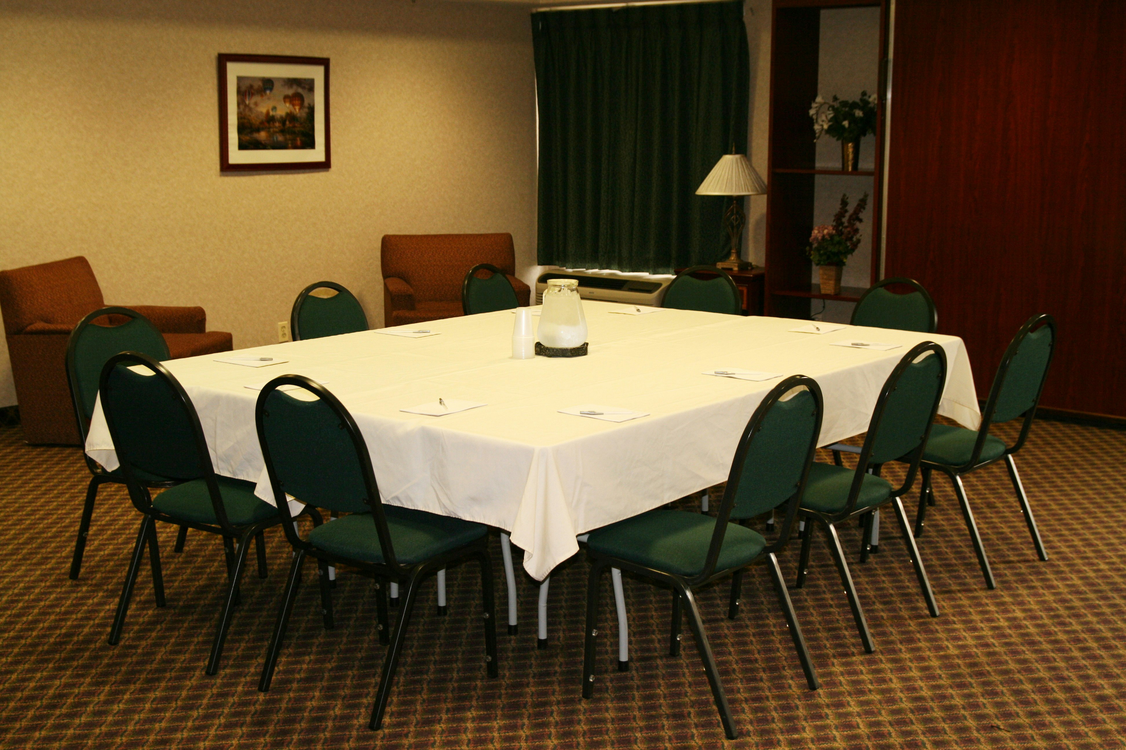 Hampton Inn Flemington 39/45