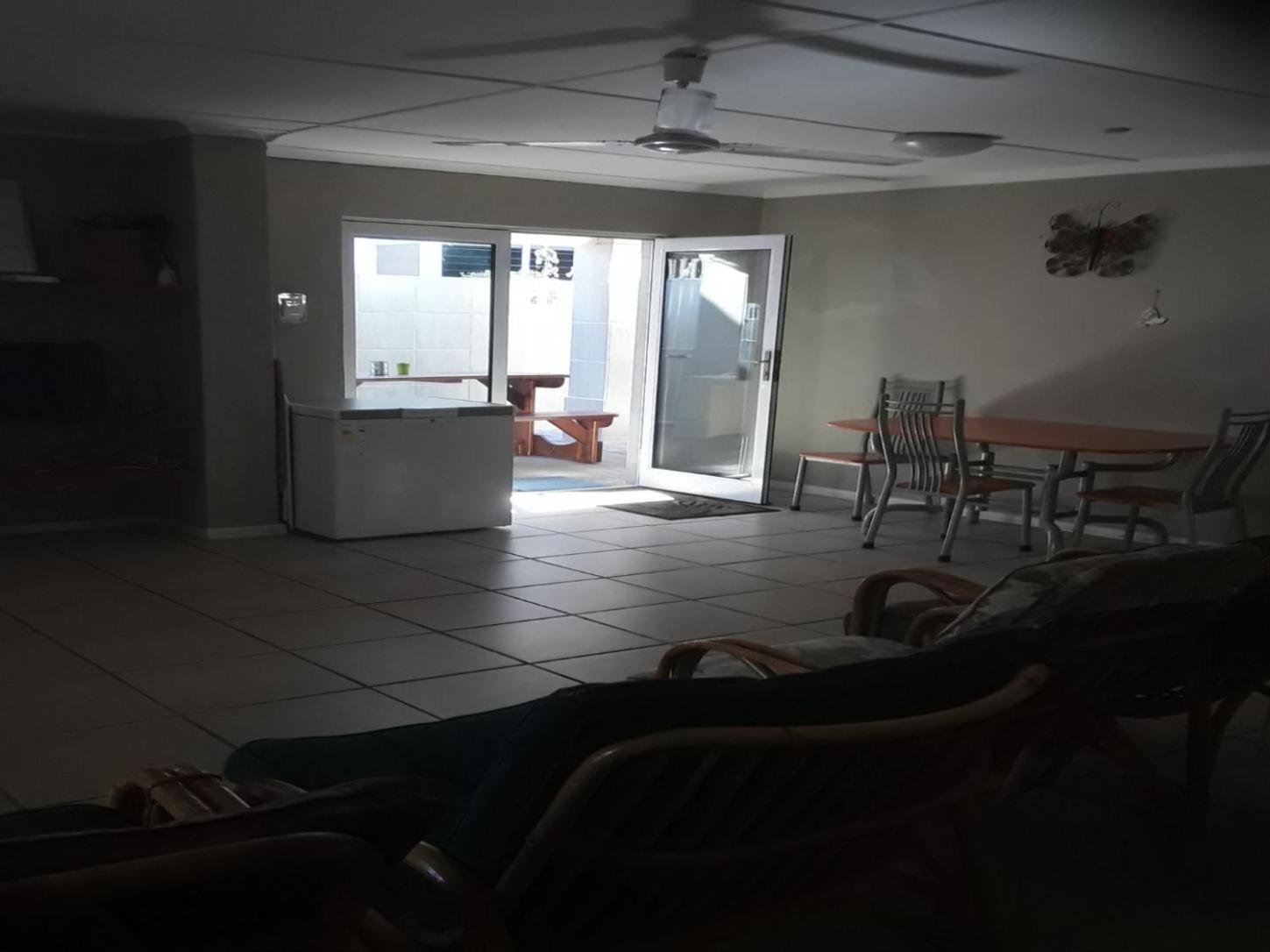 Tolbos Backpackers 8/9
