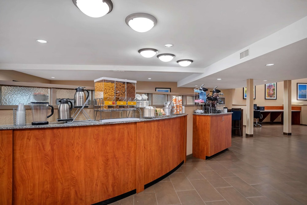 Comfort Suites Foley - North Gulf Shores 4/26