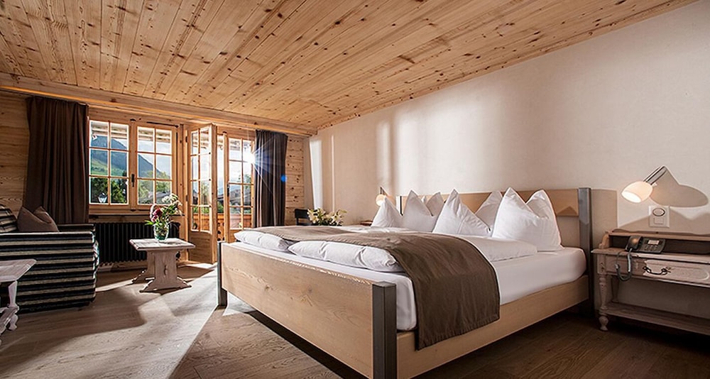 شاليه سوبيريور بسرير كينج، Hotel Arc En Ciel Gstaad 3/6