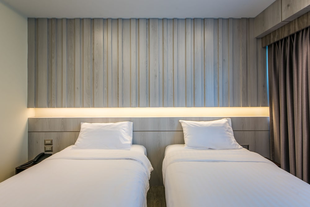 STANDARD, TWIN BEDS