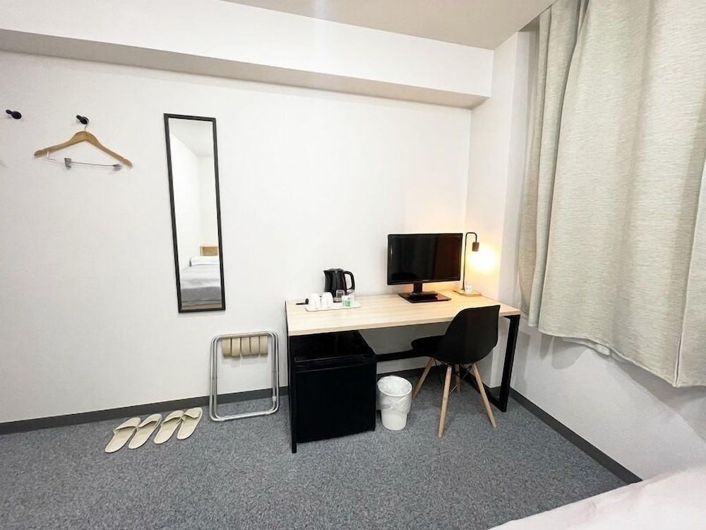 HOTEL ROYAL OAK GOTANDA 32/50