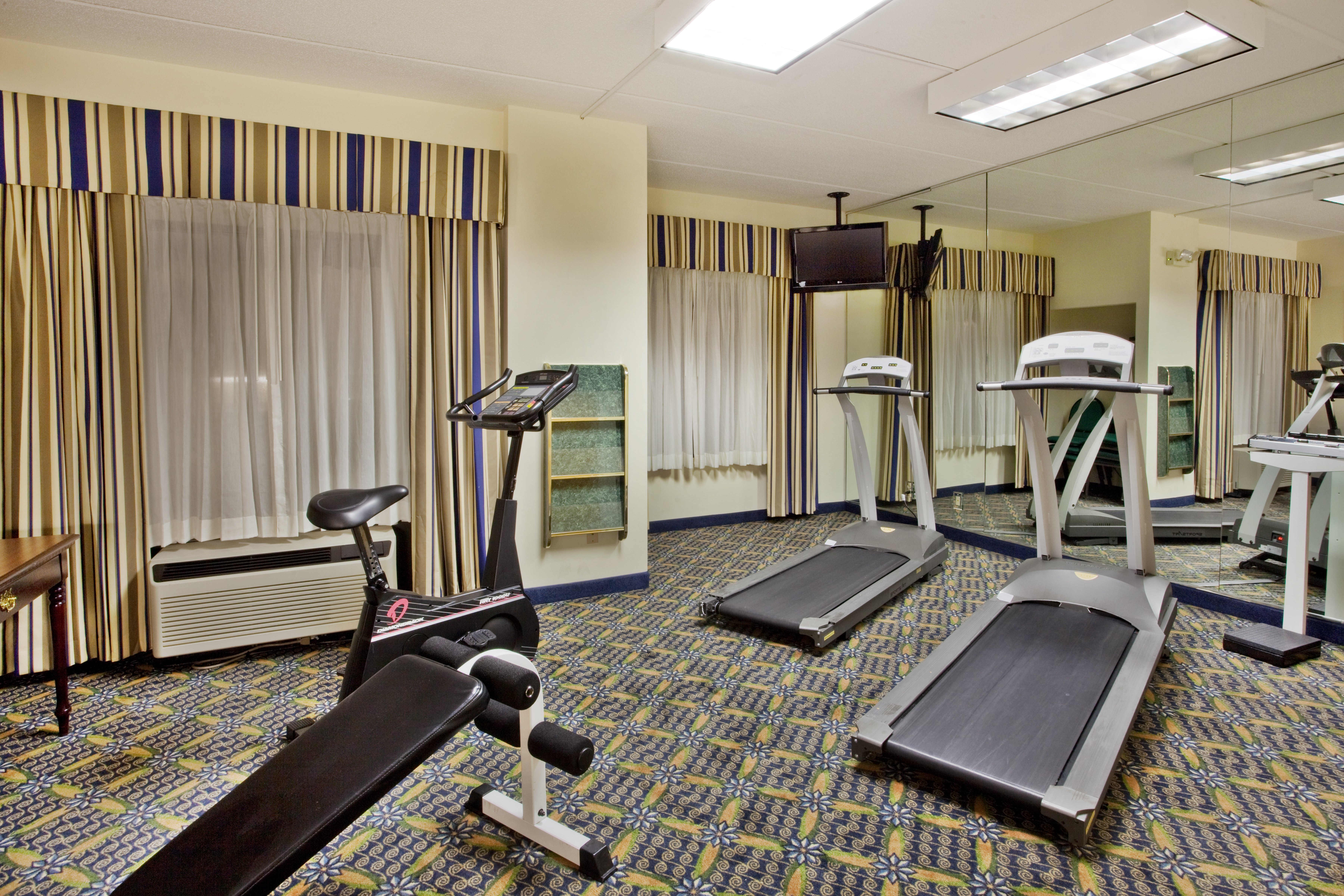 Holiday Inn Express Hotel Suites Lawrenceville 23/49