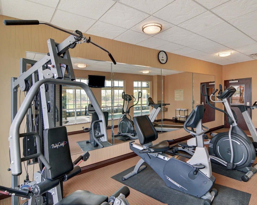 Comfort Inn Suites Near Lake Lewisville 21/43