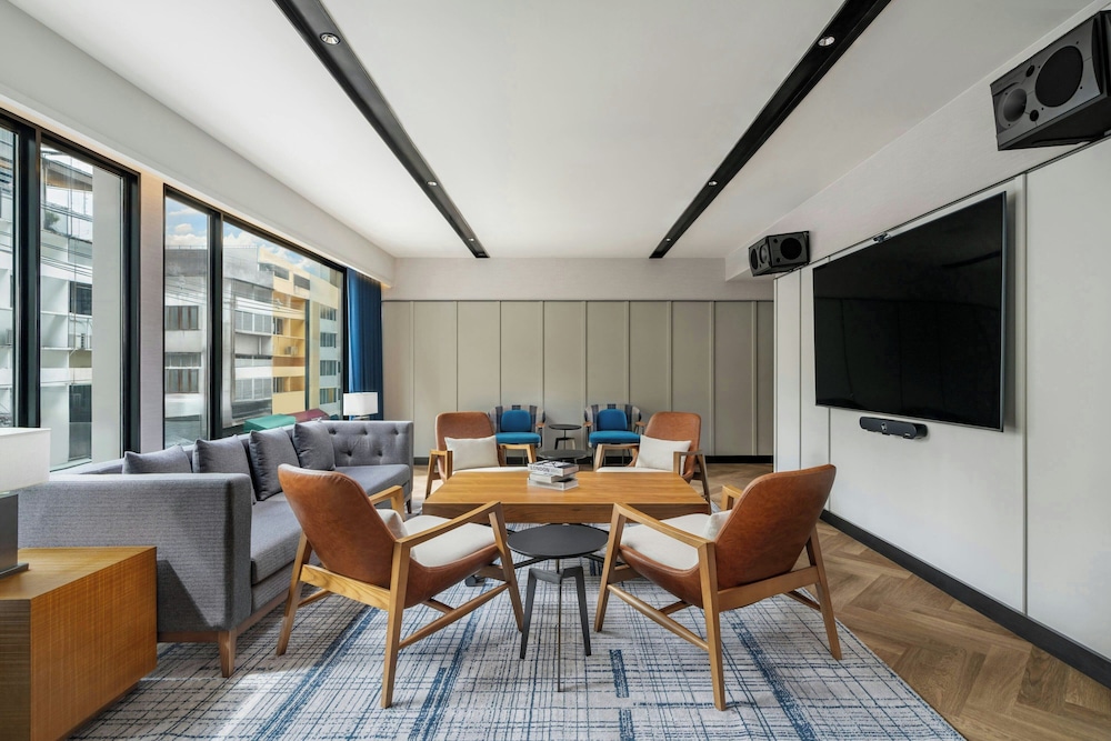 Four Points by Sheraton Bangkok, Sukhumvit 22 38/48