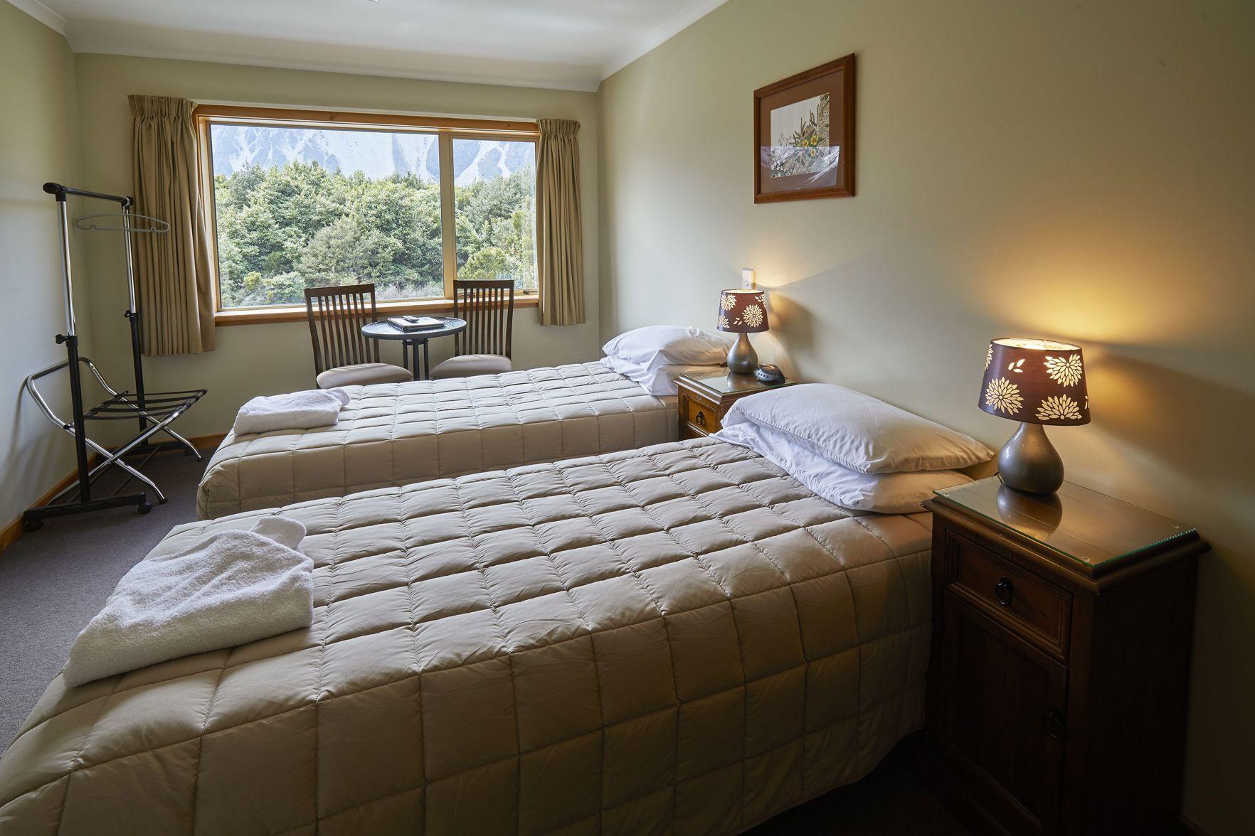 Upstairs, Double or Twin Bed, Front View