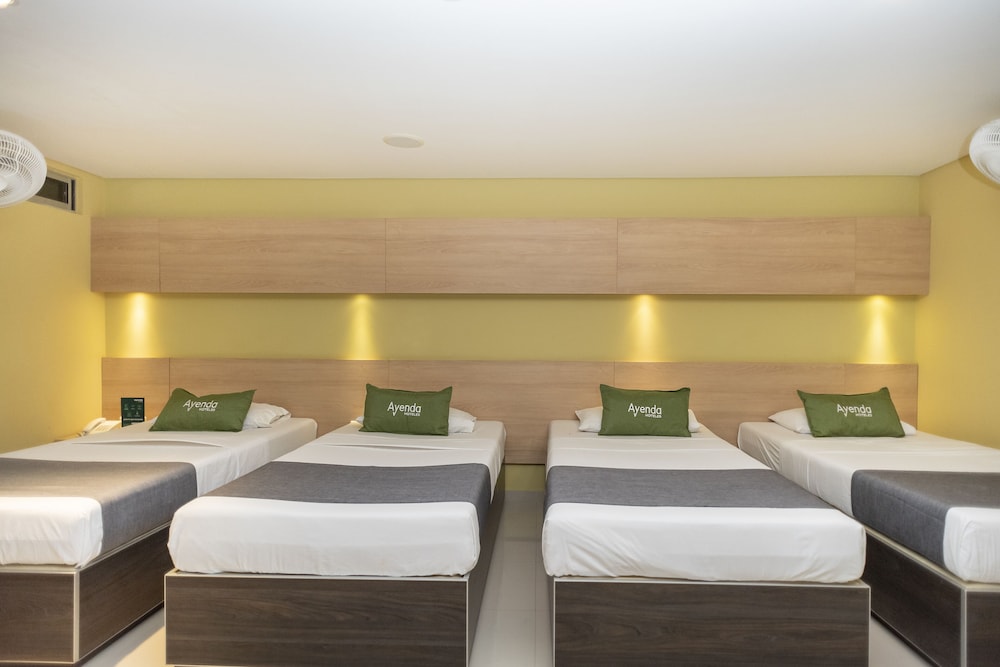 Hotel Ayenda 56 Avenue Plaza 1322 14/28