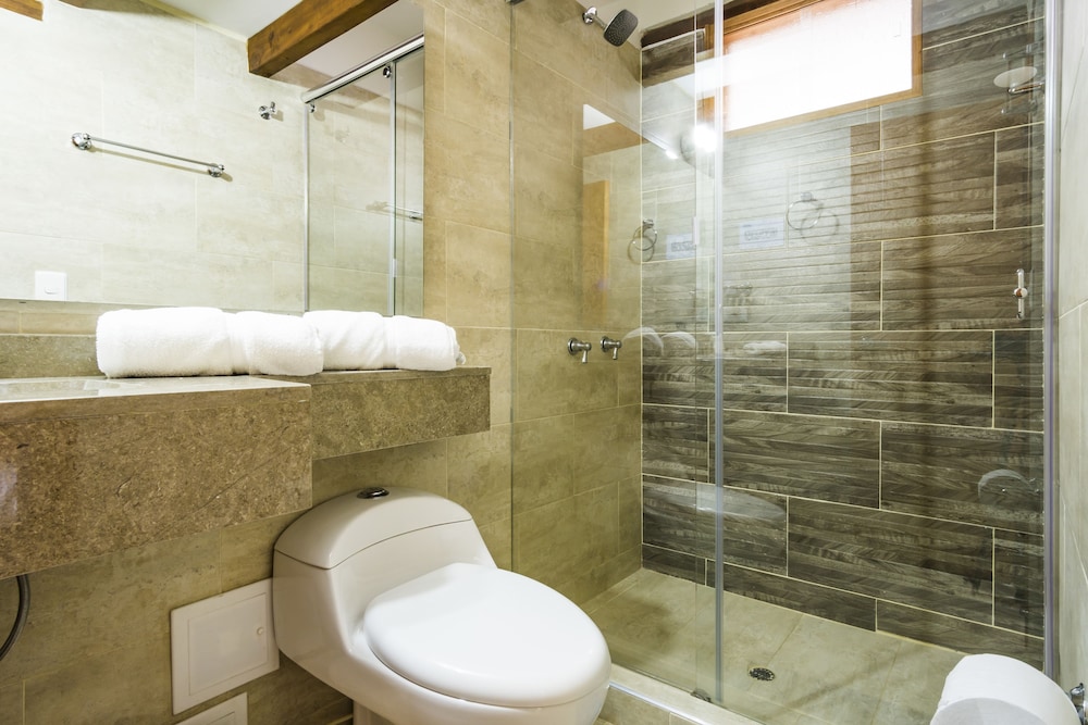 Hotel El Giro 48/50