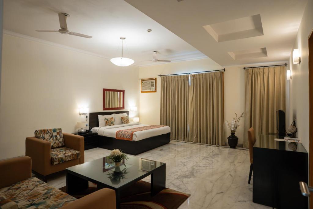 Ahuja Residency Cyber City I 17/27