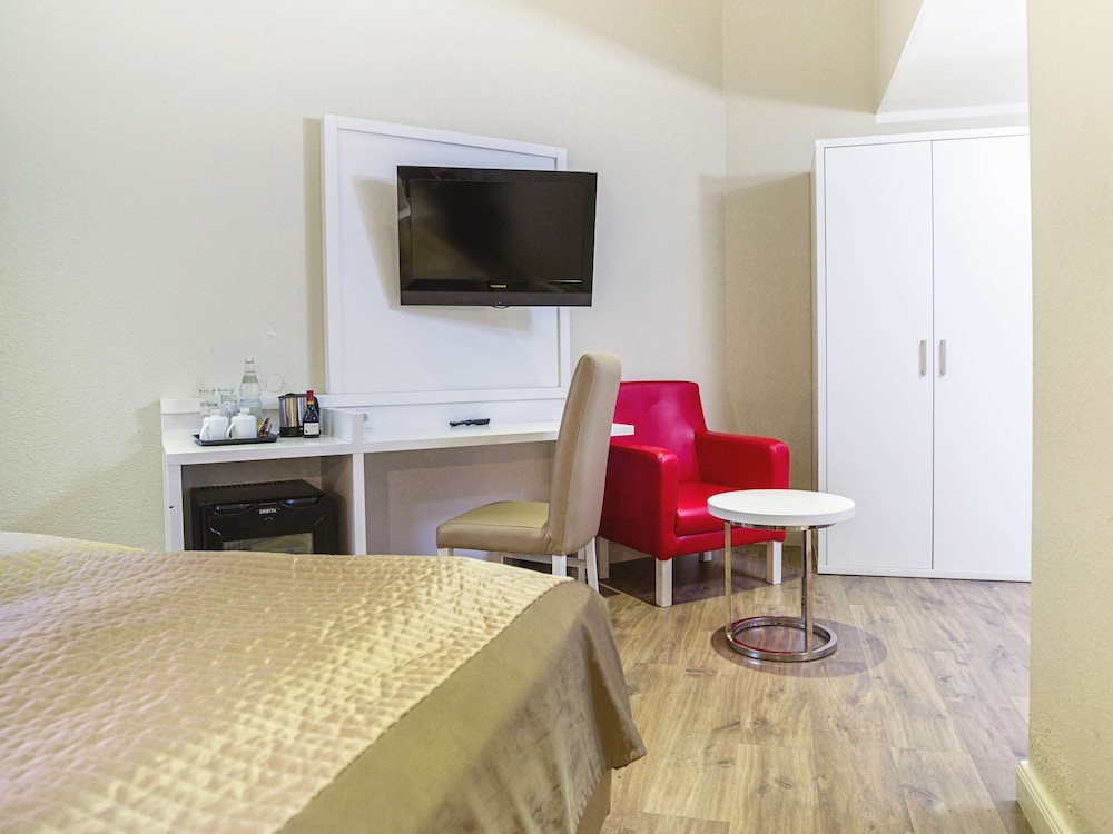 Hotel Domicil Hamburg By Golden Tulip Formerly Nordic Domicil 29/33