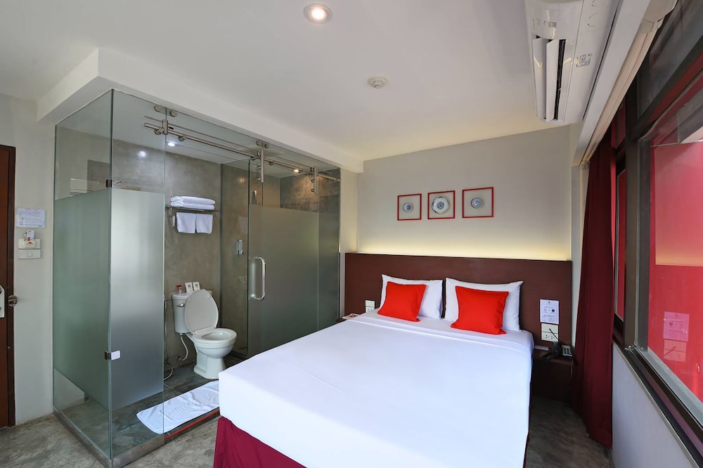 Ruamchitt Plaza Hotel 18/59