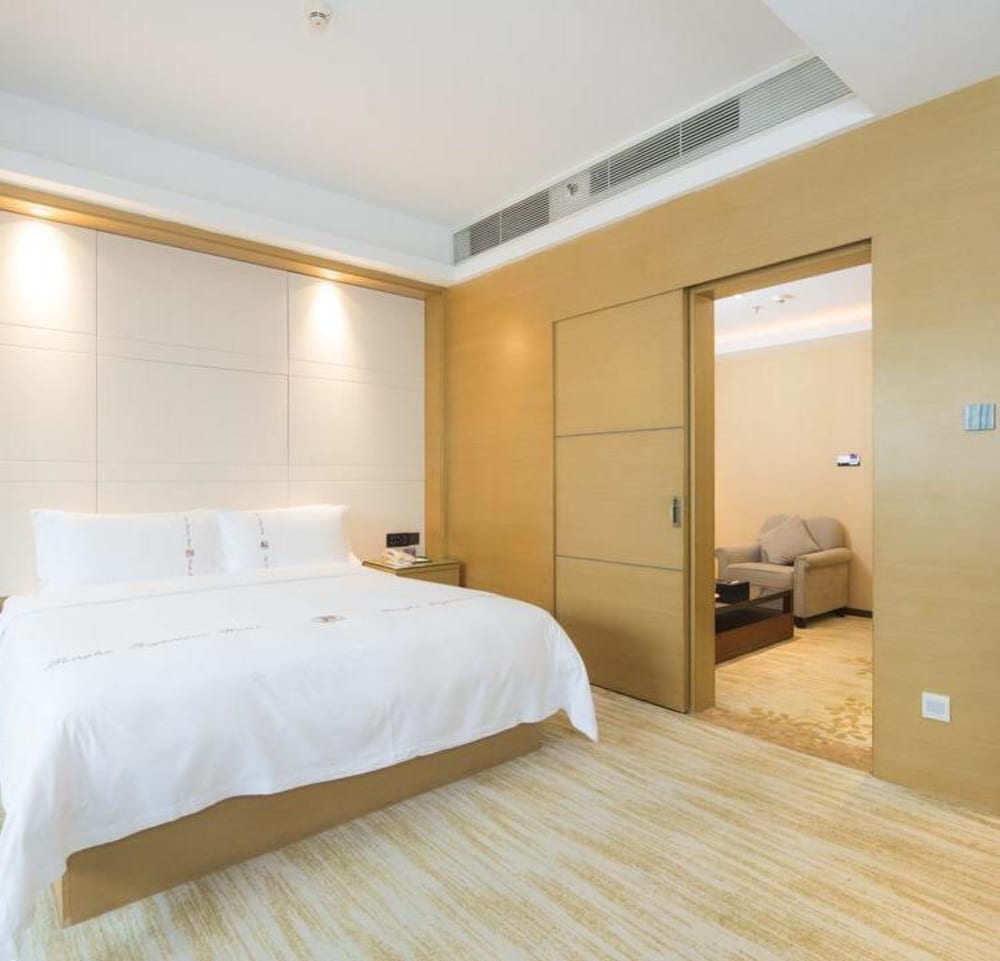Pengker Deluxe Collection Hotel 8/30