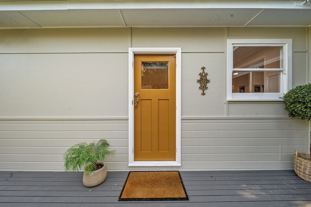 WHISPERING PINES BOUTIQUE ACCOMMODATION 8/50