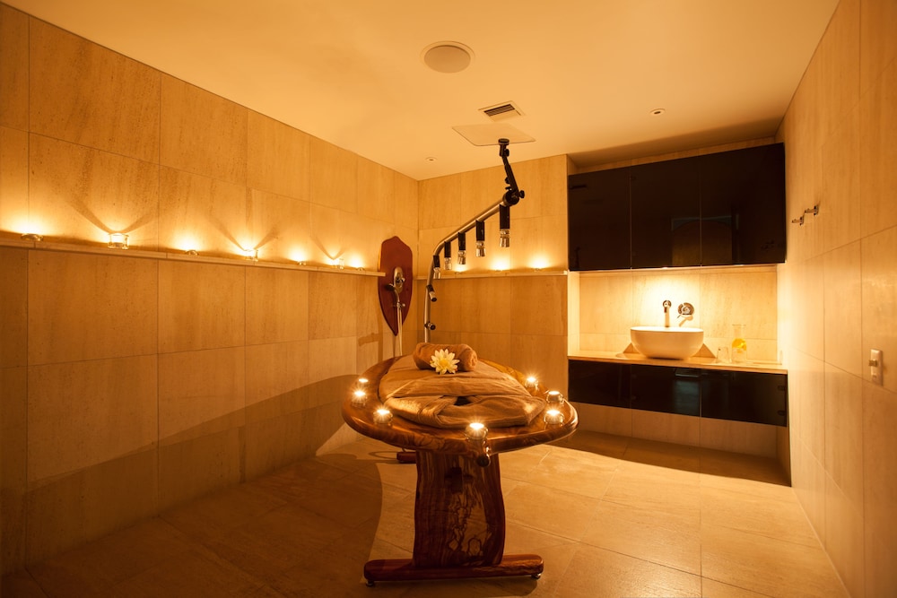 Millbrook Resort 24/50