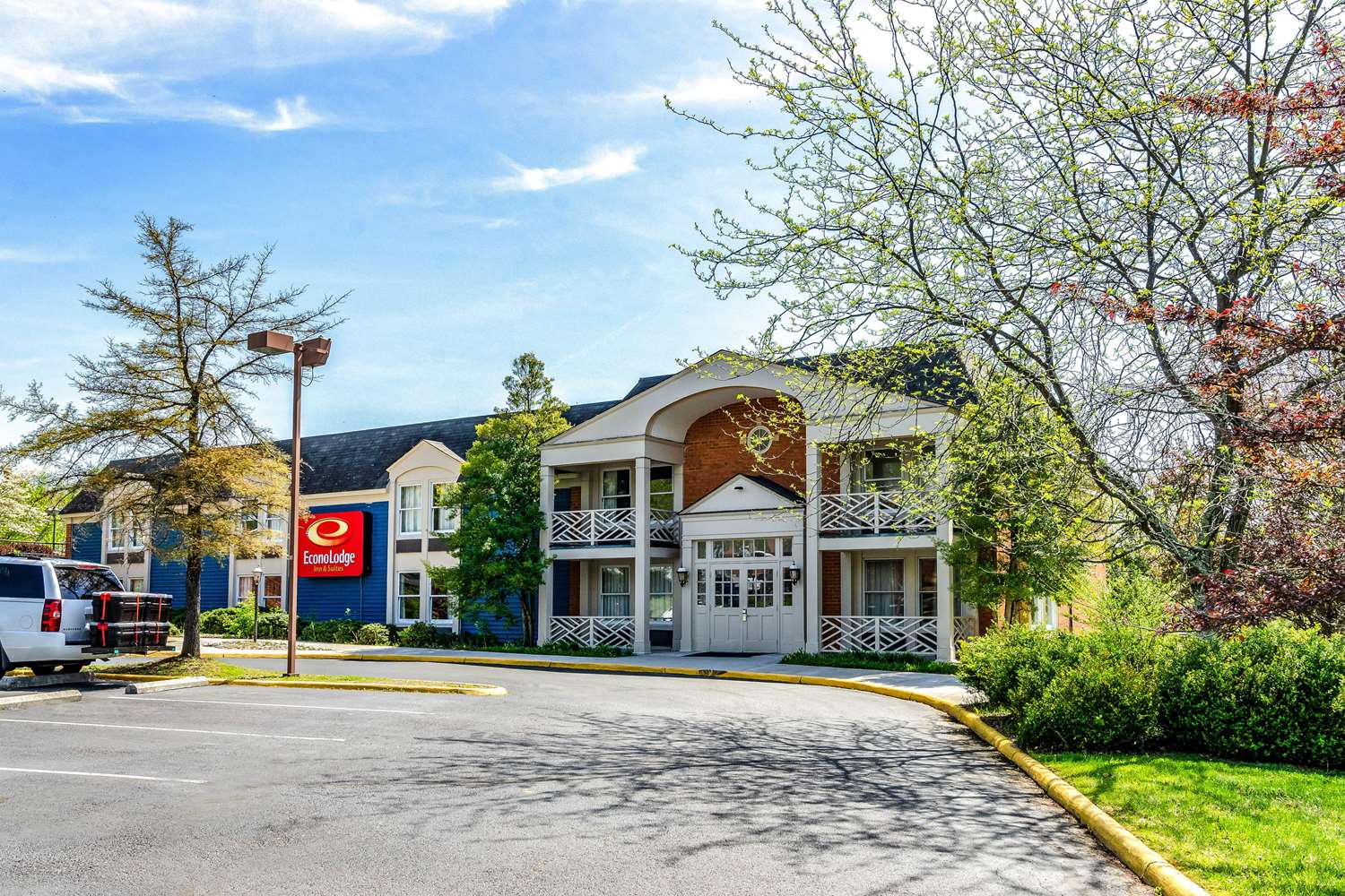 Econo Lodge Inn & Suites Radford-Blacksburg Area 13/14