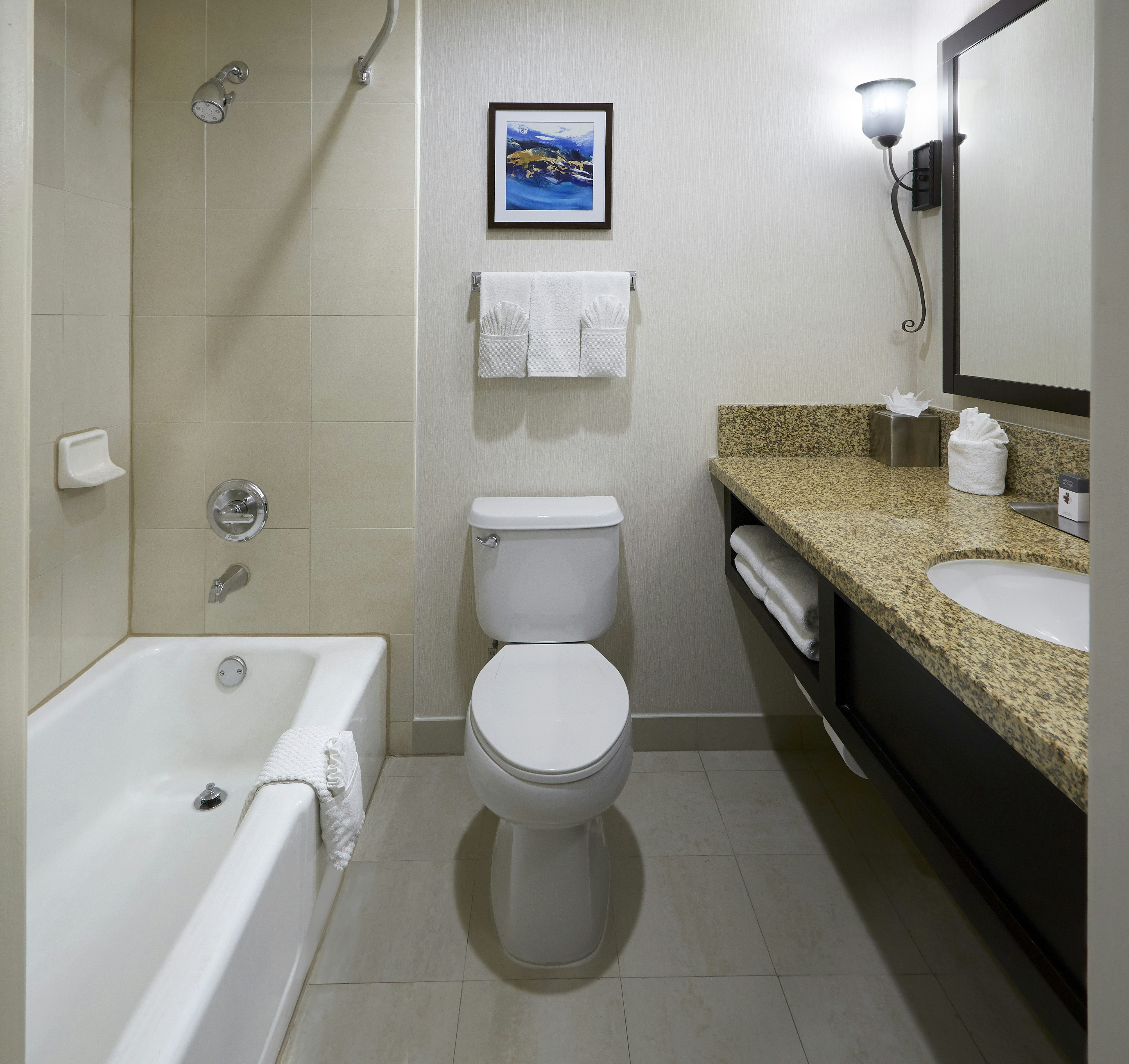 Doubletree By Hilton Claremont 56/58