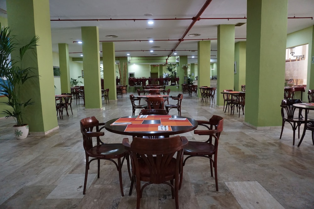 Piramides Resort 44/60